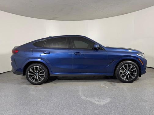 2022 BMW X6 xDrive40i
