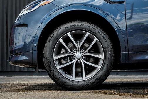 2024 Land Rover Discovery Sport Core S