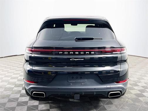 2024 Porsche Cayenne Base