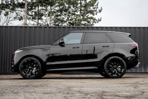 2026 Land Rover Range Rover Sport P400 Dynamic SE