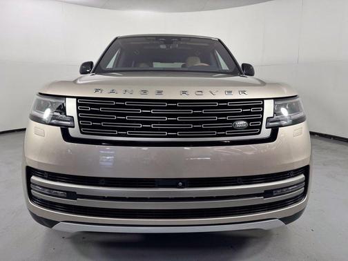 Batumi Gold 2023 Land Rover Range Rover P530 SE