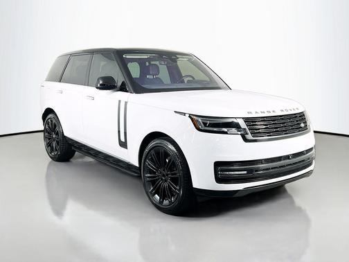 Fuji White 2023 Land Rover Range Rover P400 SE