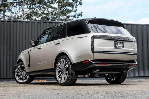 2025 Land Rover Range Rover P400 SE