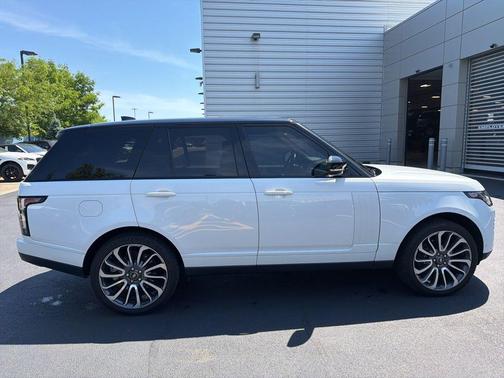 Fuji White 2019 Land Rover Range Rover 3.0L V6 Supercharged HSE