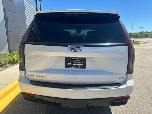 Crystal White Tri-Coat 2024 Cadillac Escalade Sport Platinum