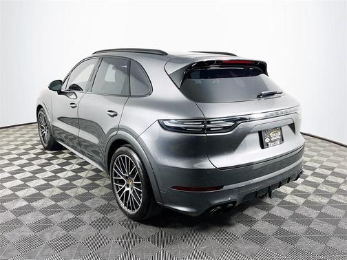 2022 Porsche Cayenne GTS