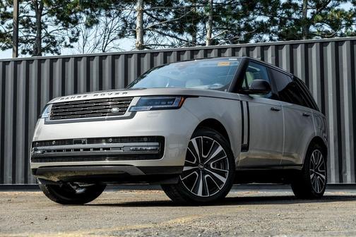 2025 Land Rover Range Rover P550e SE