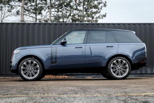 2025 Land Rover Range Rover P530 SE