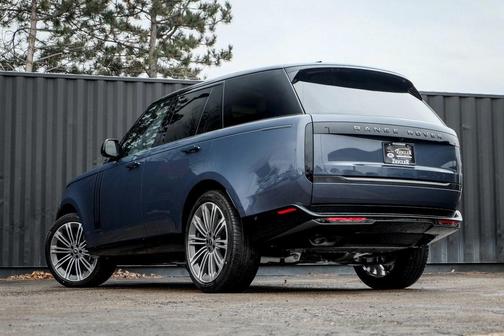 2025 Land Rover Range Rover P530 SE