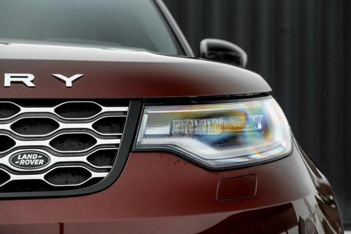 2026 Land Rover Discovery Tempest Edition