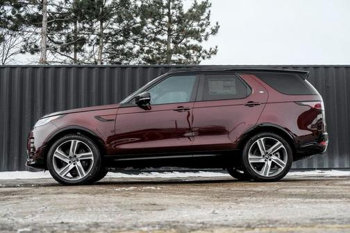 2026 Land Rover Discovery Tempest Edition