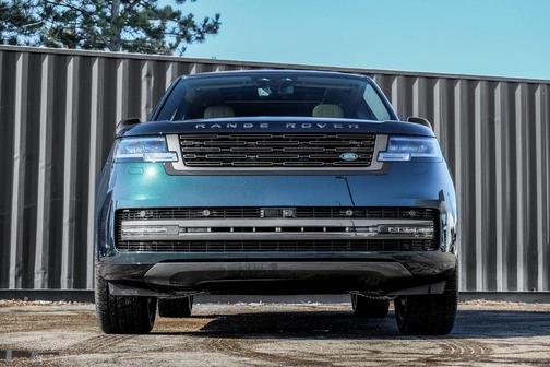 2026 Land Rover Range Rover P530 SE 7 Seat