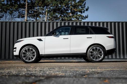 2025 Land Rover Range Rover Sport P360 SE
