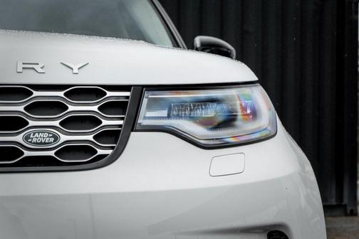 2025 Land Rover Discovery P300 S