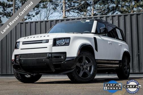 2024 Land Rover Defender P400 X-Dynamic SE