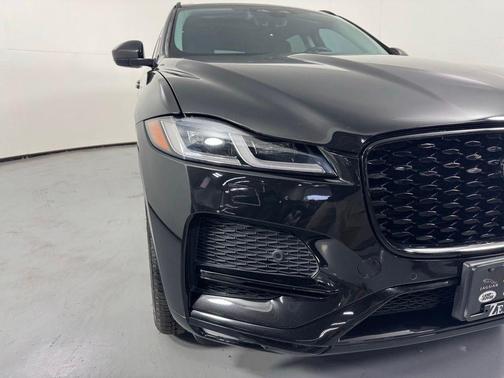 Santorini Black 2022 Jaguar F-PACE S
