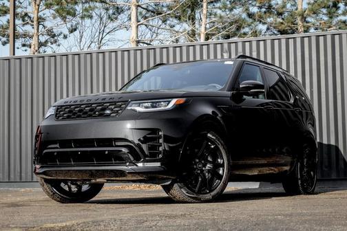 2025 Land Rover Discovery P300 Dynamic SE