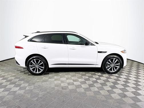 2024 Jaguar F-PACE P250 R-Dynamic S
