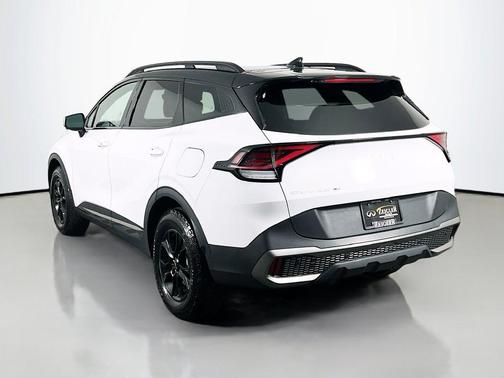 Glacier White Pearl 2024 Kia Sportage X-Pro Prestige