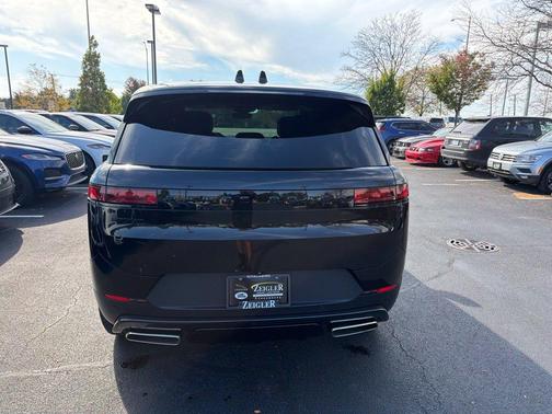 Santorini Black 2025 Land Rover Range Rover Sport P360 SE