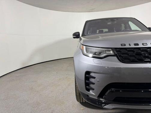 2021 Land Rover Discovery R-Dynamic S