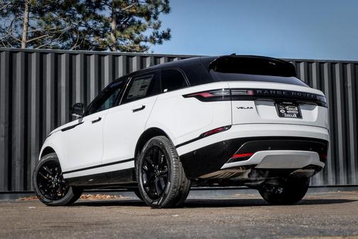 2026 Land Rover Range Rover Velar Dynamic SE