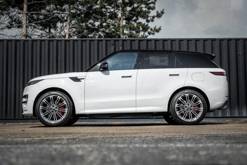 2025 Land Rover Range Rover Sport P460 Dynamic SE