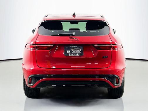 Firenze Red 2026 Jaguar F-PACE P250 R-Dynamic S