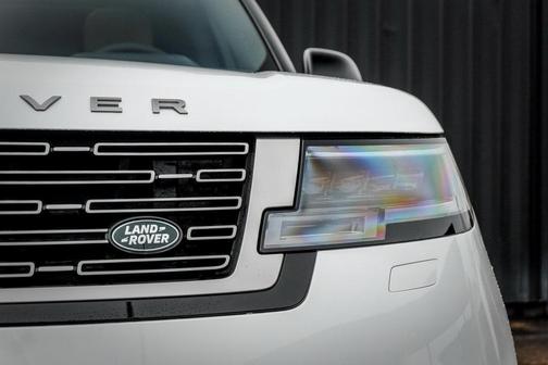2025 Land Rover Range Rover P530 SE