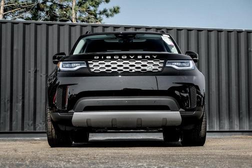 2024 Land Rover Discovery P300 S