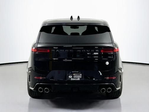 Obsidian Black In Gloss Finish 2024 Land Rover Range Rover Sport EDITION ONE
