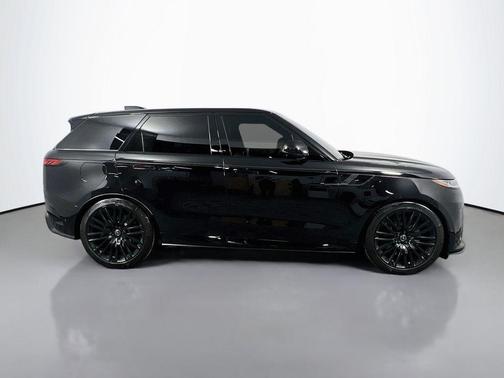 Obsidian Black In Gloss Finish 2024 Land Rover Range Rover Sport EDITION ONE