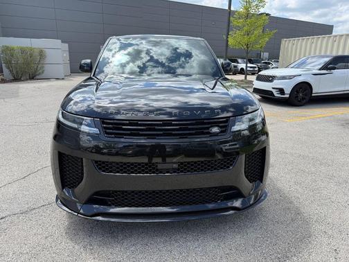 Obsidian Black In Gloss Finish 2024 Land Rover Range Rover Sport EDITION ONE