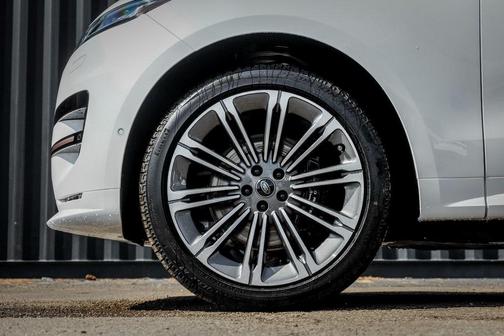 2025 Land Rover Range Rover Sport P460 Dynamic SE