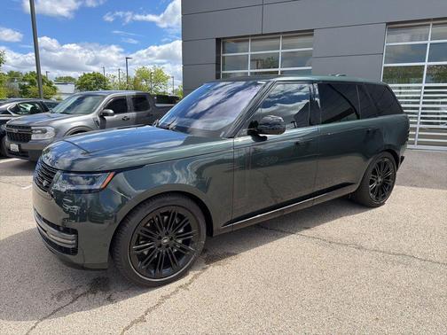 Belgravia Green 2023 Land Rover Range Rover P400 SE