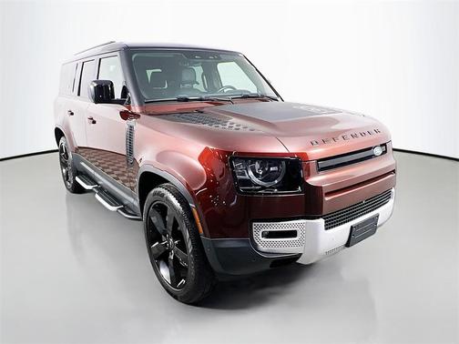 2023 Land Rover Defender SE