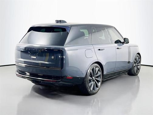 2023 Land Rover Range Rover SV