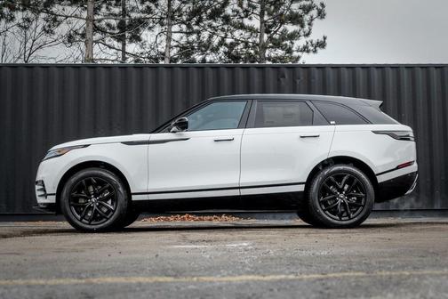 2026 Land Rover Range Rover Velar Dynamic SE