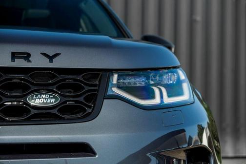 Varesine Blue 2026 Land Rover Discovery Sport LANDMARK