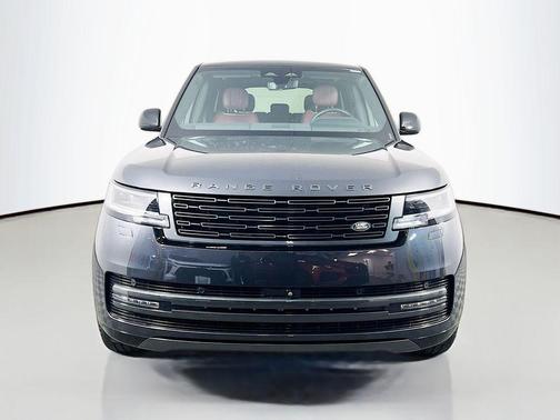 Carpathian Grey 2025 Land Rover Range Rover P530 SE