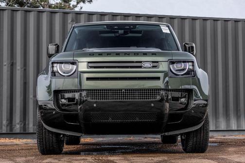 2026 Land Rover Defender P400 X-Dynamic SE