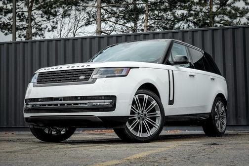 2025 Land Rover Range Rover P400 SE
