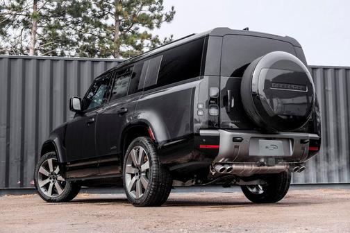 Carpathian Grey 2026 Land Rover Defender P500 V8