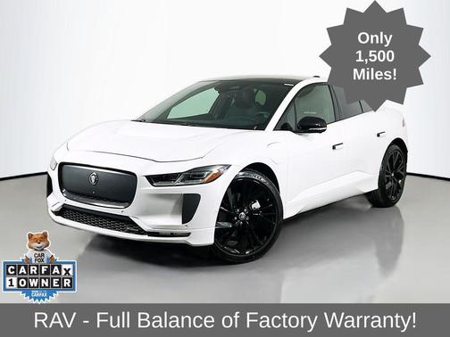 Ostuni Pearl White 2024 Jaguar I-PACE R-Dynamic HSE