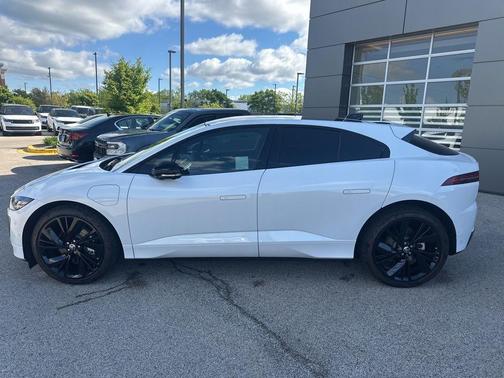Ostuni Pearl White 2024 Jaguar I-PACE R-Dynamic HSE