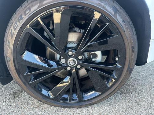 Ostuni Pearl White 2024 Jaguar I-PACE R-Dynamic HSE