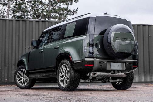 2026 Land Rover Defender P400 X-Dynamic SE