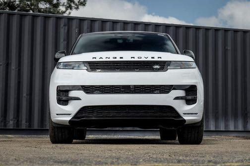 Fuji White 2026 Land Rover Range Rover Sport P530 Dynamic SE