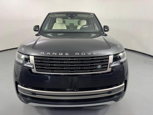 Carpathian Grey 2024 Land Rover Range Rover P530 SE