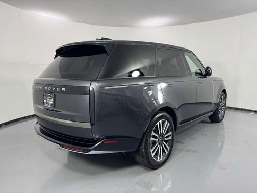 Carpathian Grey 2024 Land Rover Range Rover P530 SE